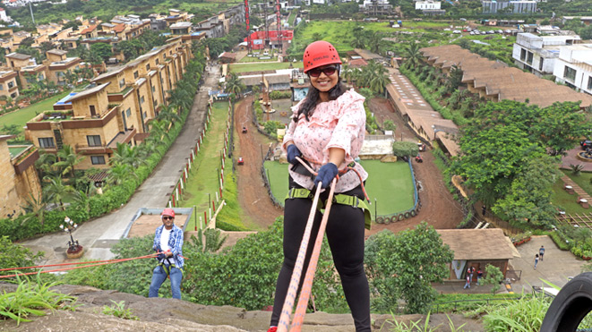 Enjoy Rappelling at Della Adventure Park 