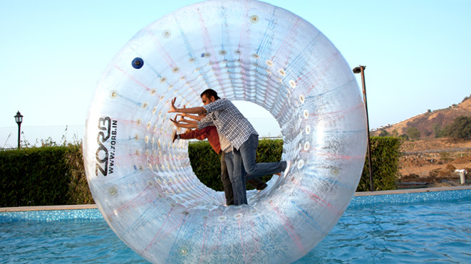  Enjoy Thrilling activty Roller Zorb at Della