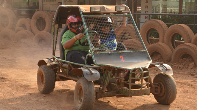 Drive a buggy at Della in Lonavla