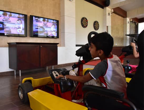 Play Virtual Racing Cars at della Adventure Park