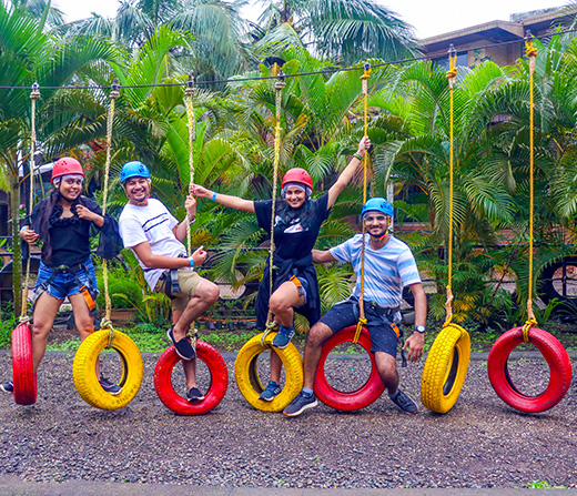 Play Low Rope Challange at Della Adventure