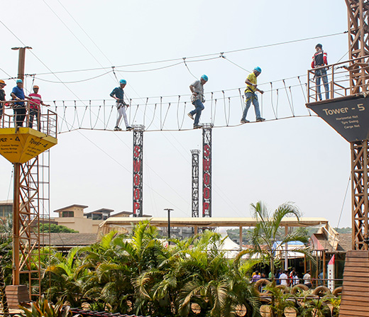 Enjoy High Rope Challenge Course at Della Adventure